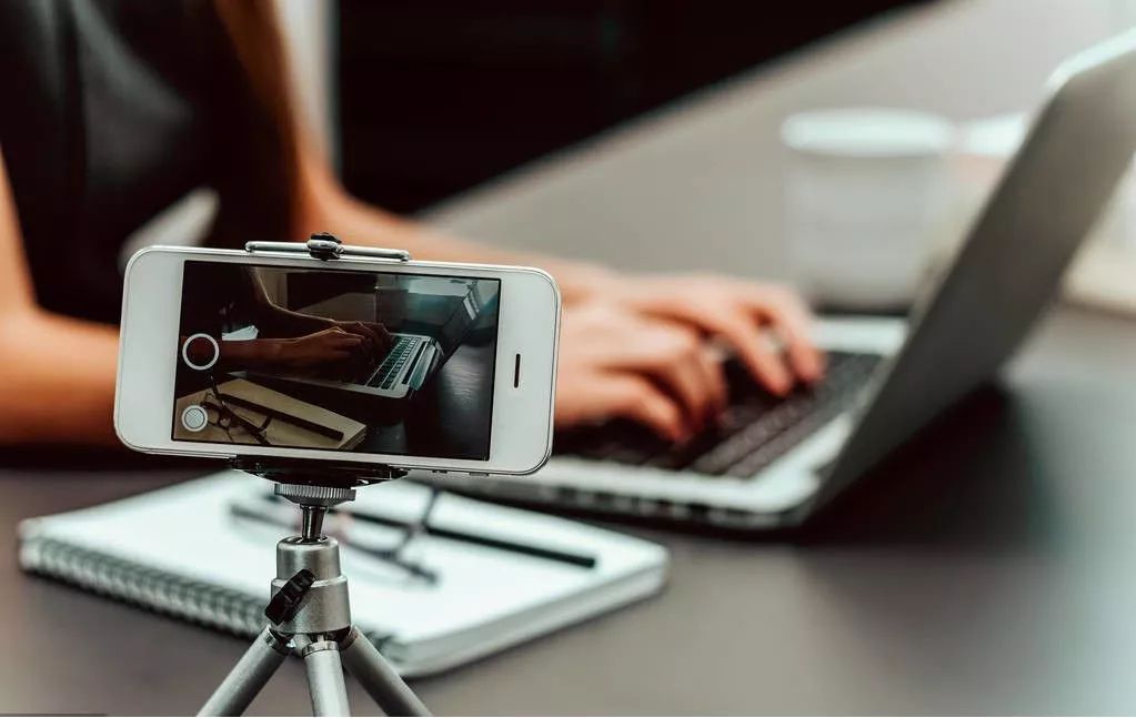 用手機能輕松搞定短視頻剪輯哦！